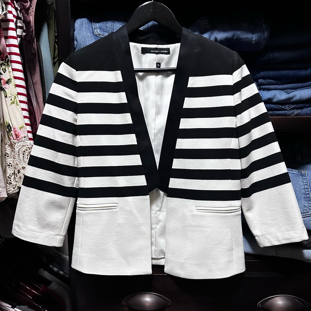 Amanda & Chelsea Elegant Black and White Blazer